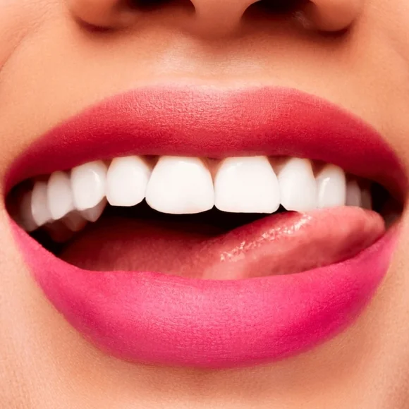 M.A.C lipstick - Picture 4 of 16